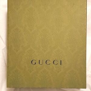 GUCCI Box 10.5x9x4.5 Embossed Box
